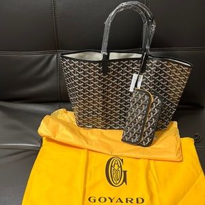 X SOLD OUT X Goyard Saint Louis PM size brand new in black